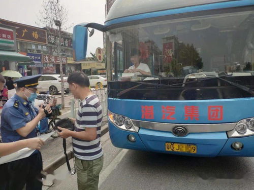 执法 客运班车擅改线路, 跑偏 了 不按规定的路线行驶,被查了